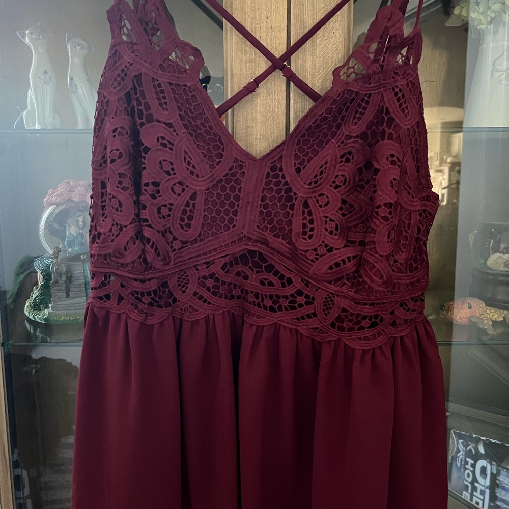 Burgundy Lace adjustable top